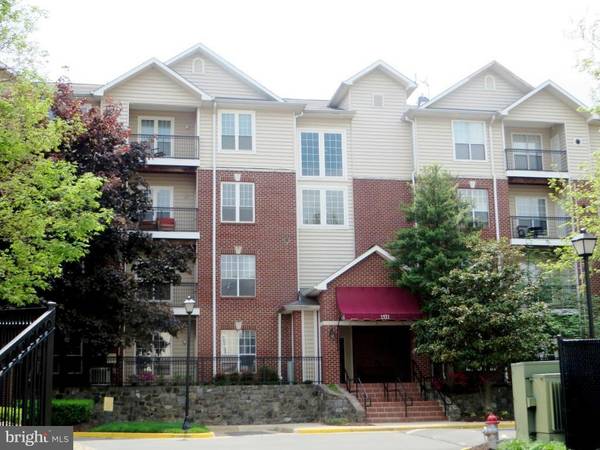 1521 SPRING GATE DR #10406, Mclean, VA 22102