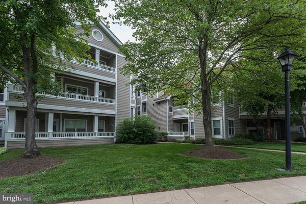 14314 CLIMBING ROSE WAY #105, Centreville, VA 20121