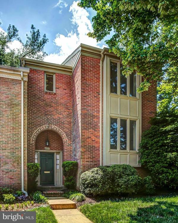 6657 MIDHILL PL, Falls Church, VA 22043