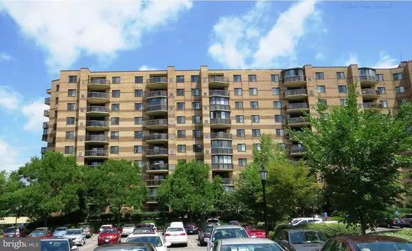 8380 GREENSBORO DR #1011, Mclean, VA 22102