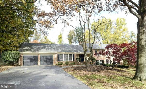 934 KIMBERWICKE RD, Mclean, VA 22102