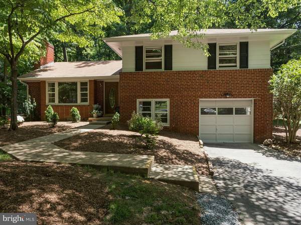 3523 KIRKWOOD DR, Fairfax, VA 22031