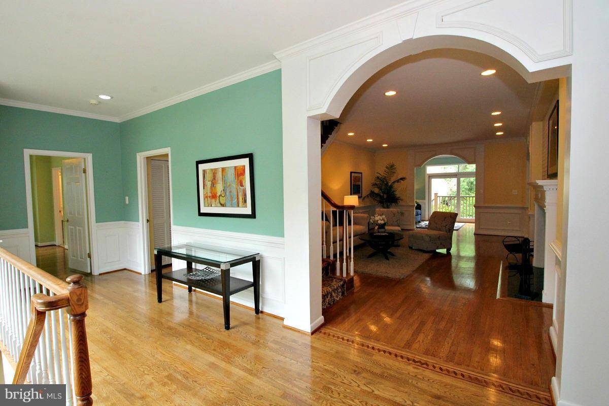Mclean, VA 22101,1515 HIGHWOOD DR