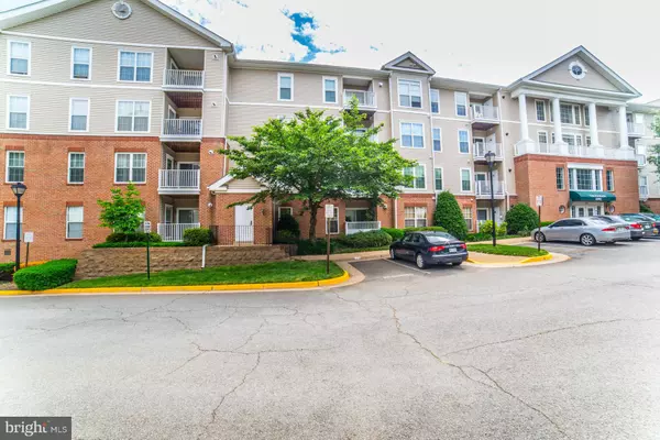 6990 FALLS REACH DR #413, Falls Church, VA 22043