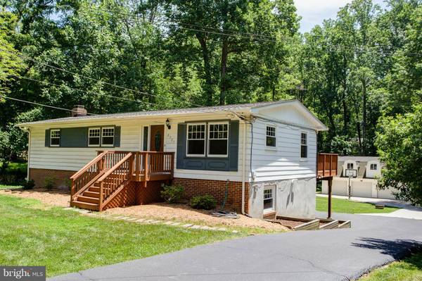 8307 ROBEY AVE, Annandale, VA 22003