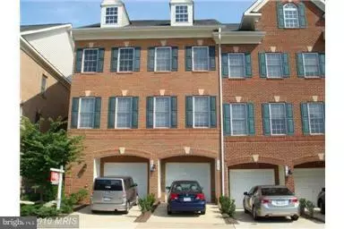 Fairfax, VA 22033,4607 HUMMINGBIRD LN #105