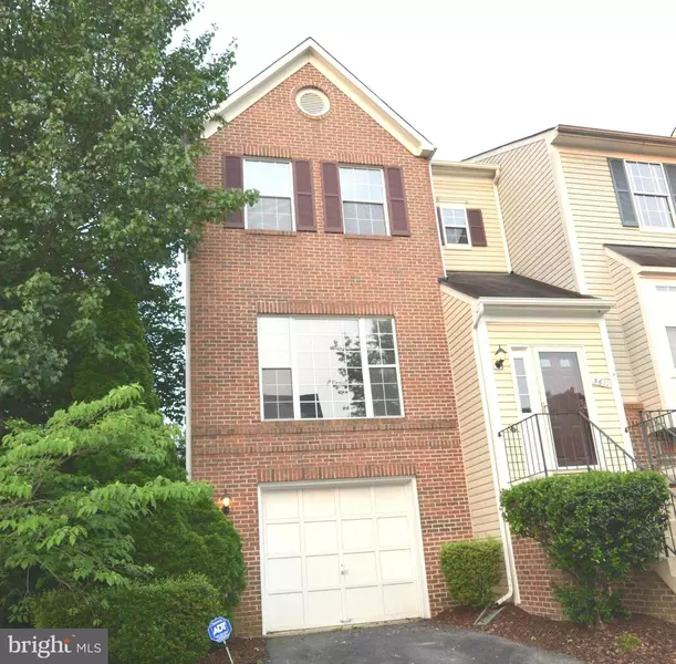 5611 BELLEAU WOODS LN, Alexandria, VA 22315