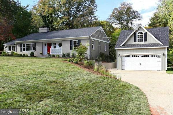 2714 HUNTER MILL RD, Oakton, VA 22124