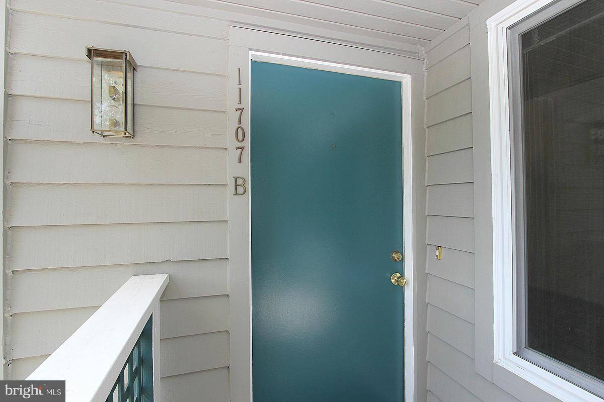 Reston, VA 20194,11707-B SUMMERCHASE CIR #1707-B