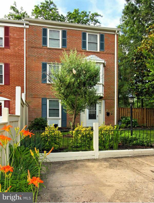 7954 CENTRAL PARK CIR, Alexandria, VA 22309