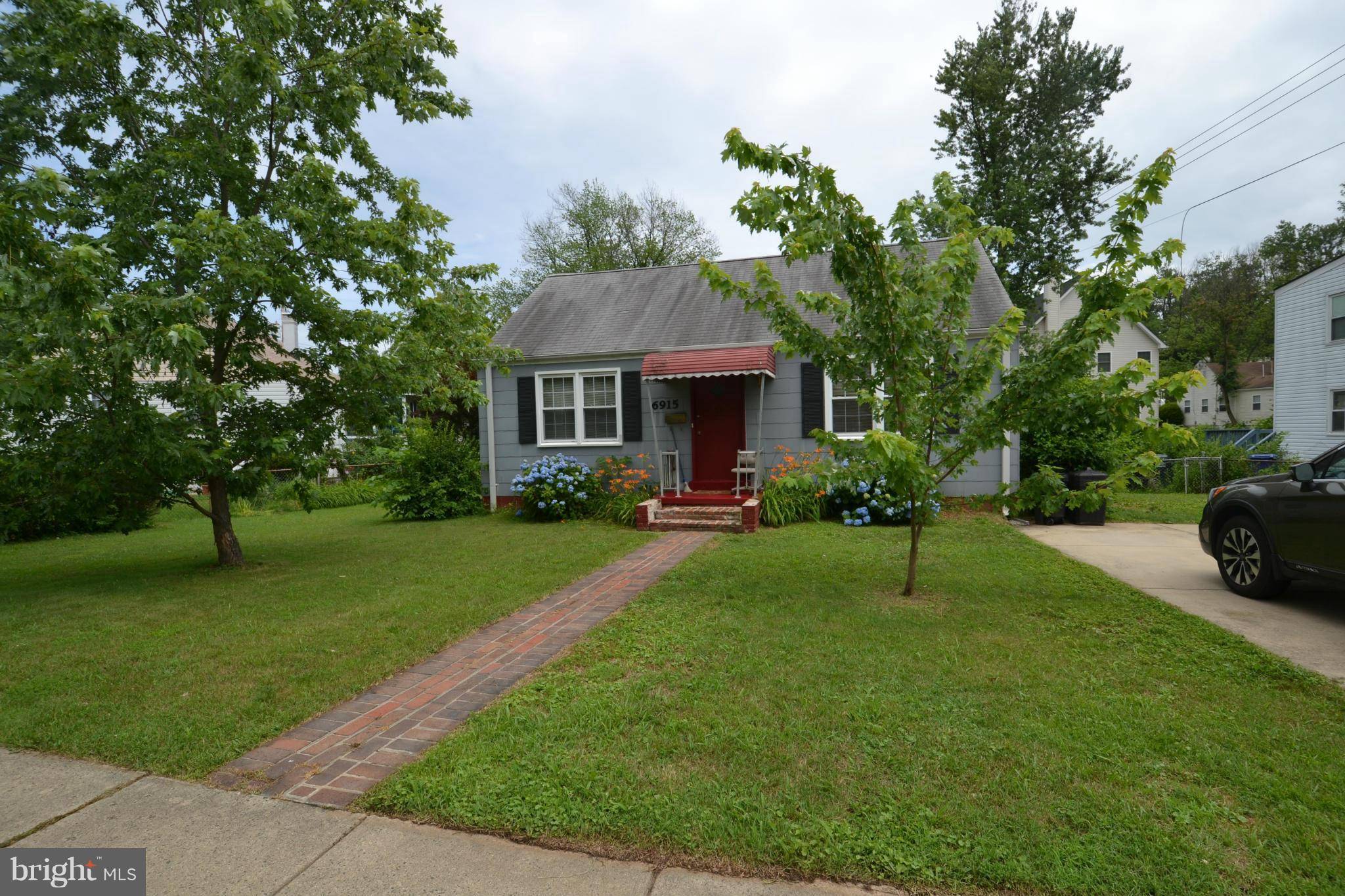 Falls Church, VA 22042,6915 WESTMORELAND RD
