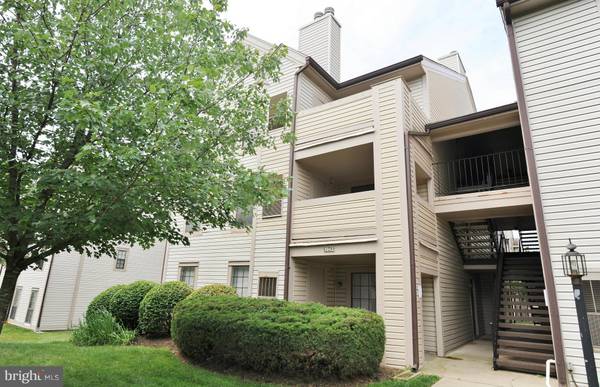 6943-E MARY CAROLINE CIR #E, Alexandria, VA 22310