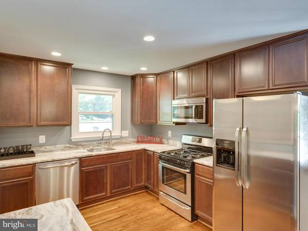 Springfield, VA 22152,7120 DRYBURGH CT