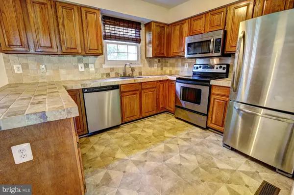 Centreville, VA 20121,6805 KERRYWOOD CIR