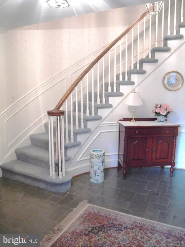 Mclean, VA 22101,1221 ALDEBARAN DR