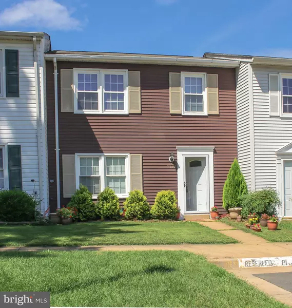 9532 MOOREGATE CT, Lorton, VA 22079