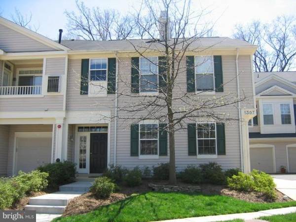 1307 WINDLEAF DR #C, Reston, VA 20194