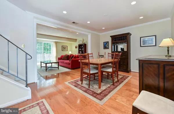 Alexandria, VA 22312,5664 INDEPENDENCE CIR