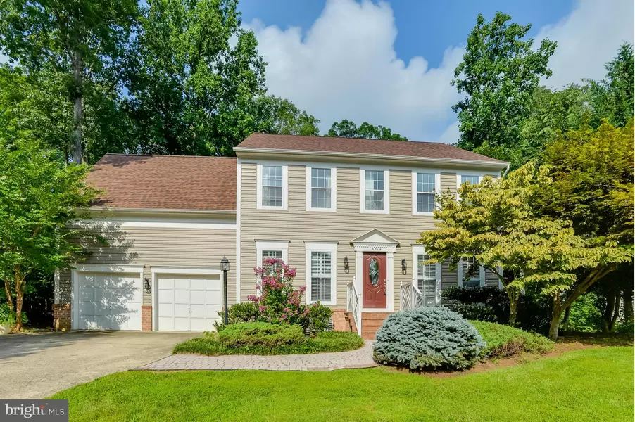 5214 HIGH GROVE HILLS LN, Centreville, VA 20120