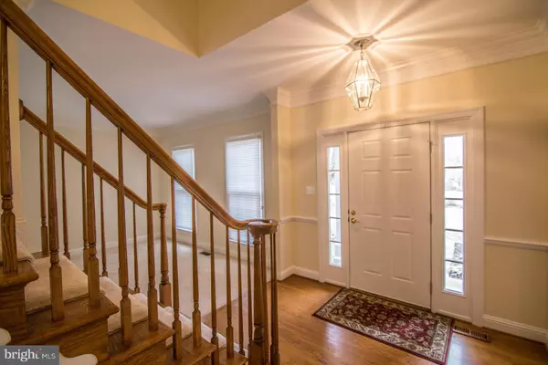 Clifton, VA 20124,6401 NOBLE ROCK CT