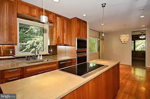 Mclean, VA 22101,6507 SMOOT DR