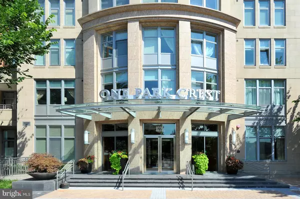 8220 CRESTWOOD HEIGHTS DR #605, Mclean, VA 22102