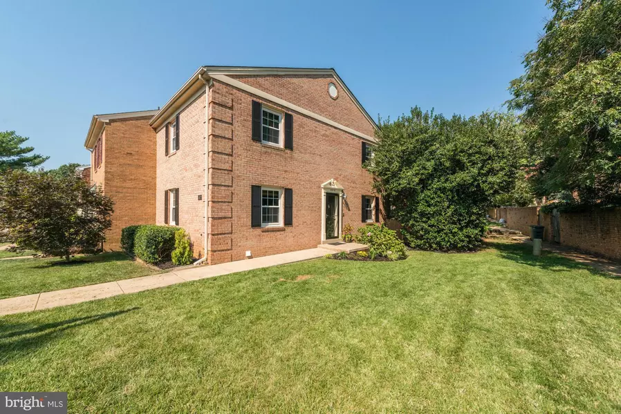 4512 PINECREST HEIGHTS DR, Annandale, VA 22003