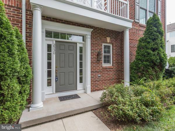 2530 WALNUT LEAF LN, Herndon, VA 20171