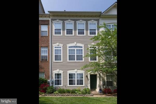 5463 PATUXENT KNOLL PL, Alexandria, VA 22312