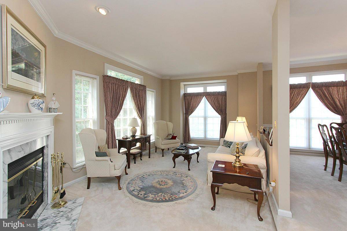 Centreville, VA 20120,5563 SULLY LAKE DR