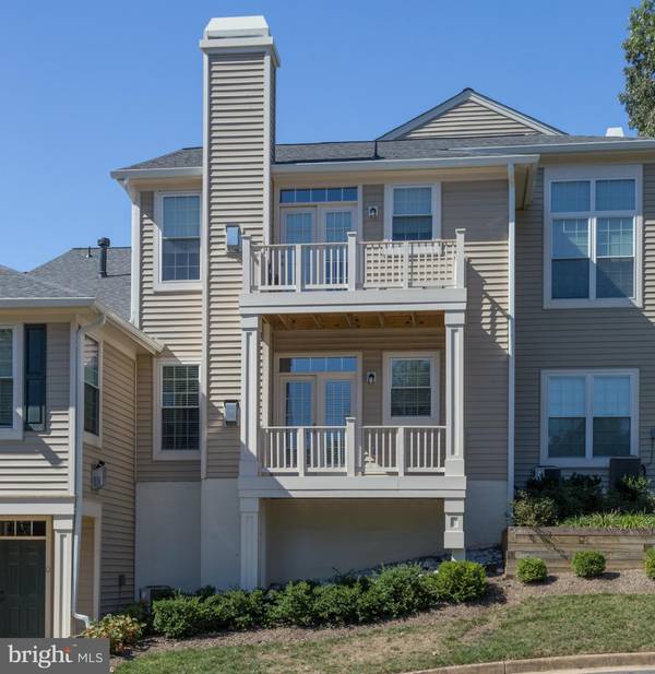 11404 GATE HILL PL #M, Reston, VA 20194