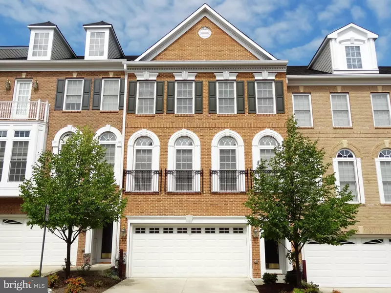 4066 CLOVET DR, Fairfax, VA 22030