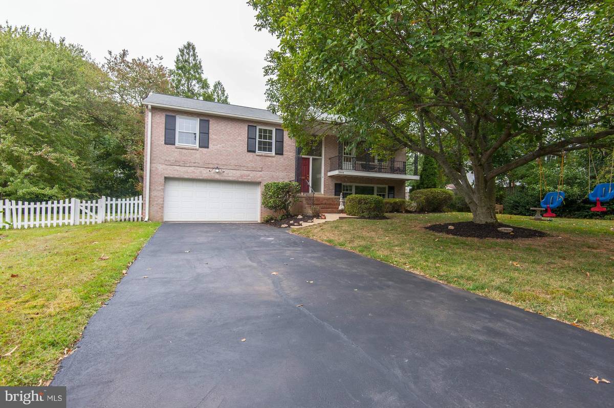 Falls Church, VA 22043,7504 VENICE CT