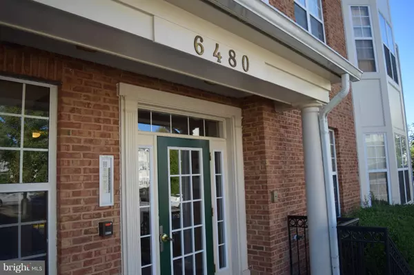 Alexandria, VA 22312,6480 CHEYENNE DR #301