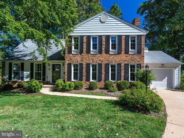 5001 DULCE CT, Annandale, VA 22003