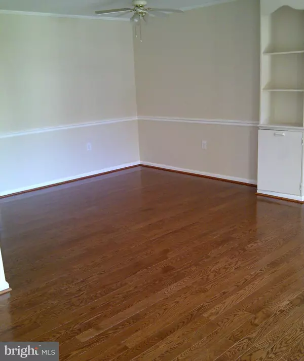 Centreville, VA 20120,14267 HERITAGE CROSSING LN