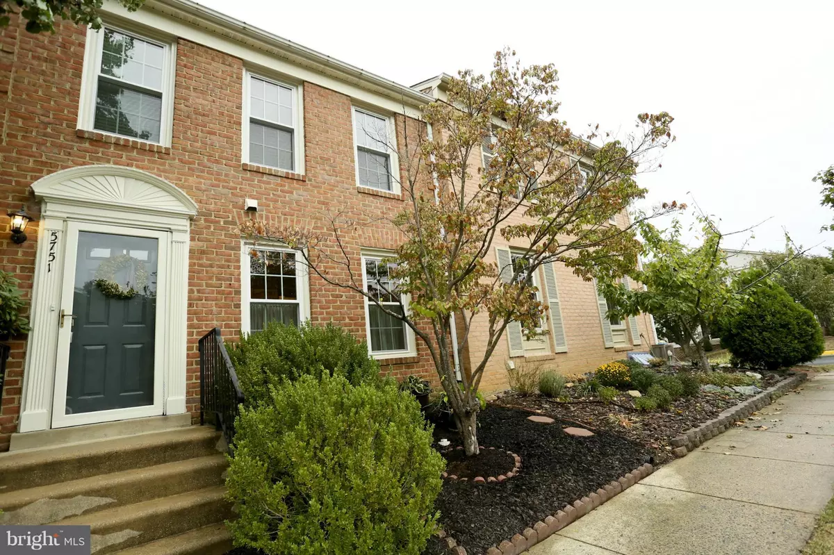 Alexandria, VA 22310,5751 RIDGE VIEW DR