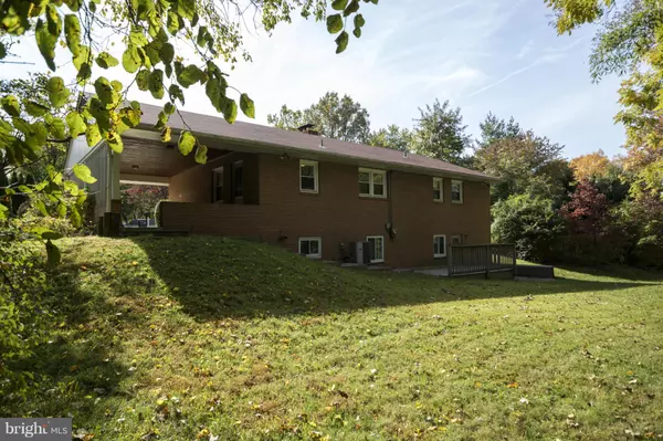 Mclean, VA 22101,1726 LANSING CT