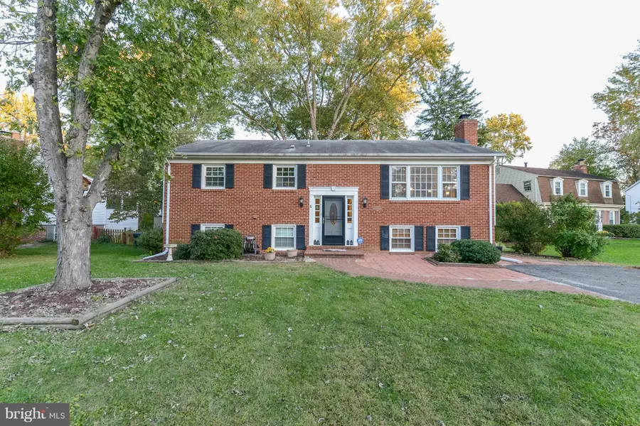 7807 WORTHING CT, Alexandria, VA 22315