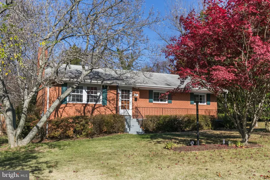 3010 MARL PAT DR, Alexandria, VA 22310