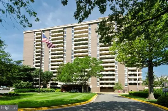 1800 OLD MEADOW RD #718, Mclean, VA 22102