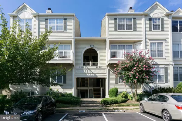 9240 CARDINAL FOREST LN #302, Lorton, VA 22079