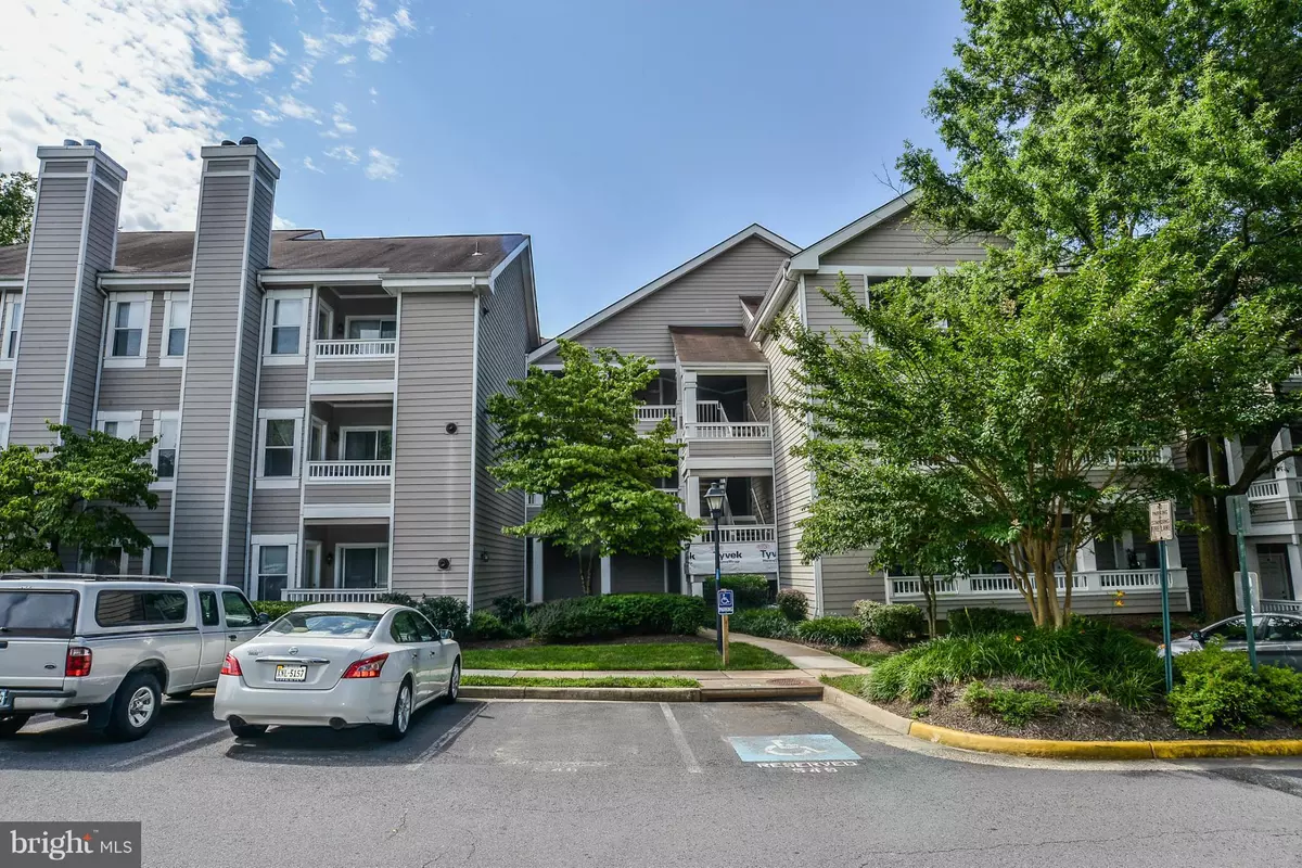 Centreville, VA 20121,14309 CLIMBING ROSE WAY #204