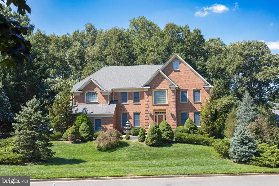 9484 CORAL CREST LN, Vienna, VA 22182