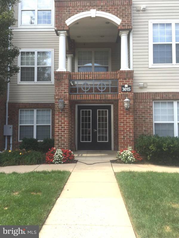 3015 NICOSH CIR #2401, Falls Church, VA 22042