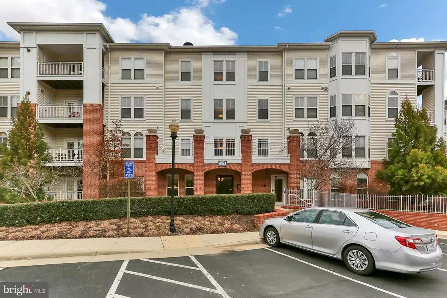 2921 DEER HOLLOW WAY #315, Fairfax, VA 22031