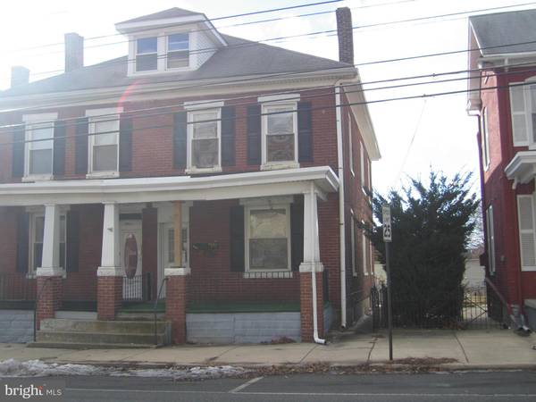 935 WASHINGTON ST, Hagerstown, MD 21740