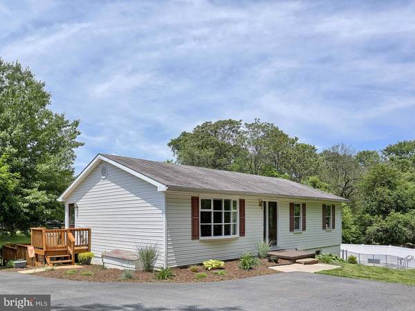 10709 HONEYFIELD RD, Williamsport, MD 21795