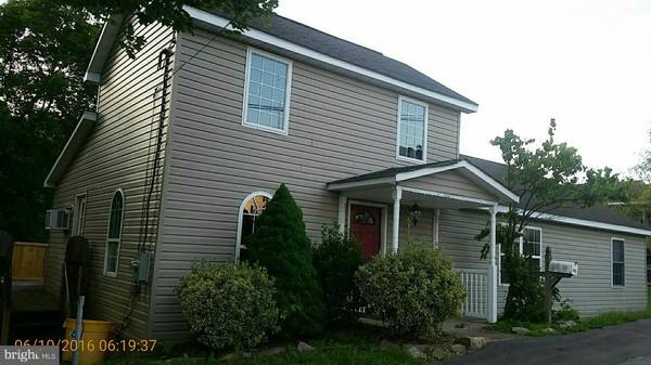 122 FAIRVIEW DR, Hancock, MD 21750