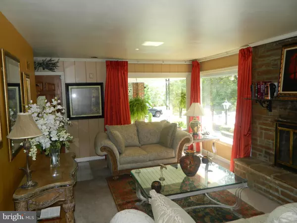 Catonsville, MD 21228,1902 CEDAR CIRCLE DR